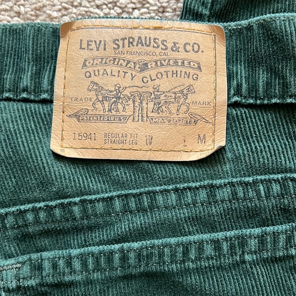 Vintage Levi’s Green Corduroys - Picture 6 of 9